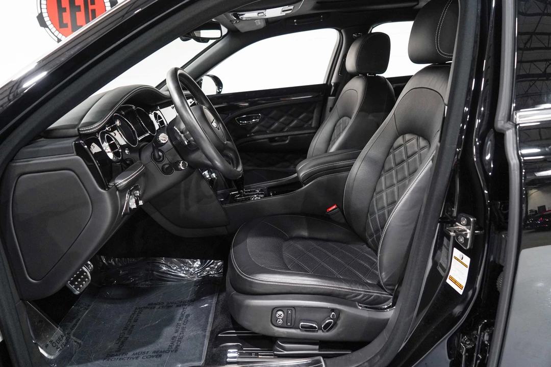 2016 Bentley - Image 8 of 31