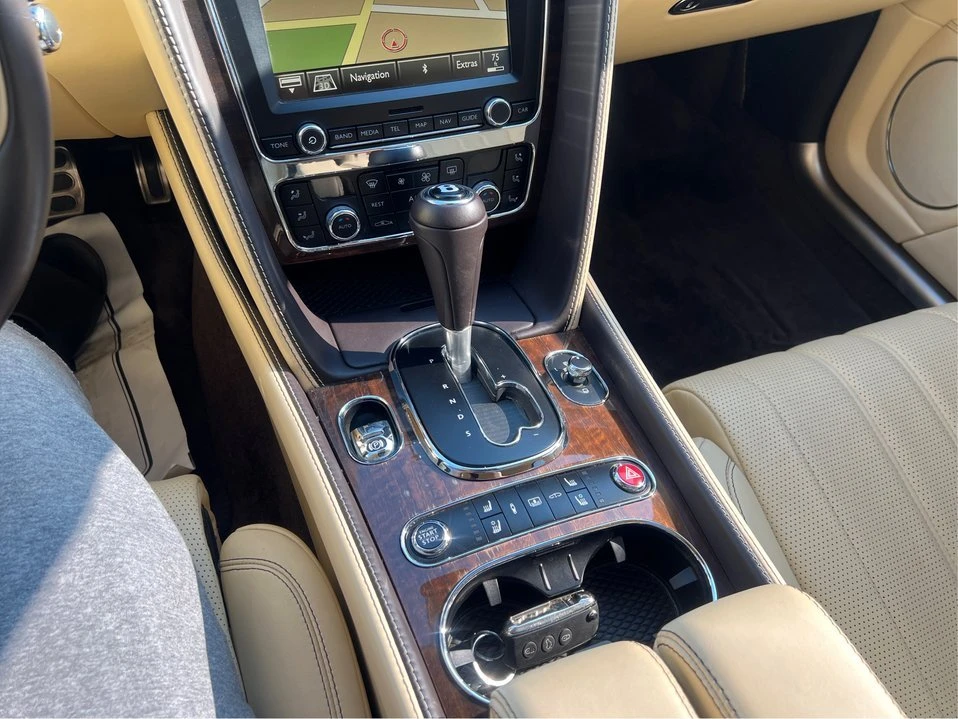 2016 Bentley Continental Flying Spur - Image 17 of 19