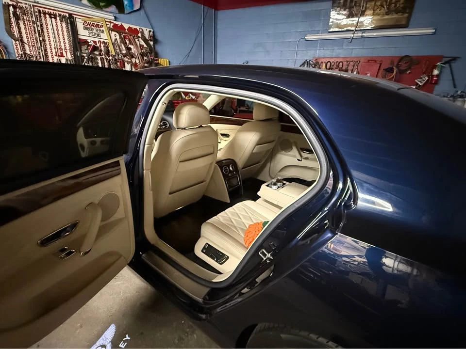 2016 Bentley Continental Flying Spur - Image 9 of 16