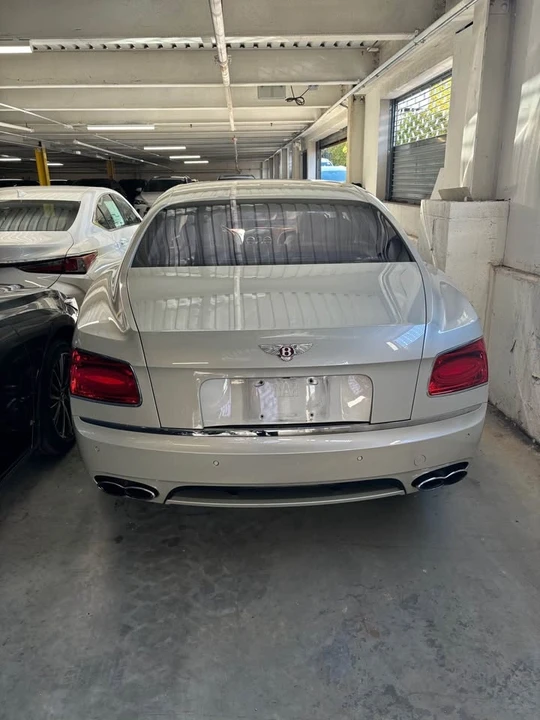 2016 Bentley Continental Flying Spur - Image 2 of 2