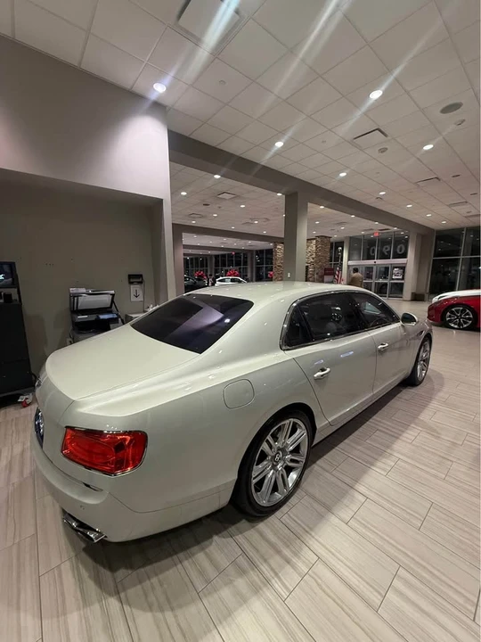 2016 Bentley Continental Flying Spur - Image 8 of 8