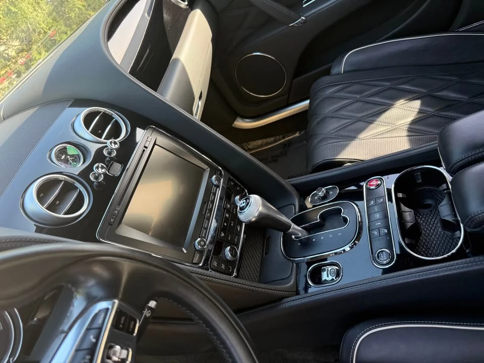 2016 Bentley Continental Flying Spur - Image 10 of 18