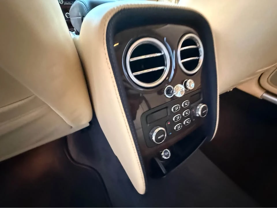 2016 Bentley Continental Flying Spur - Image 10 of 18