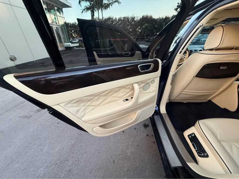 2016 Bentley Continental Flying Spur - Image 14 of 18