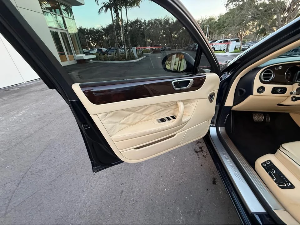 2016 Bentley Continental Flying Spur - Image 13 of 18