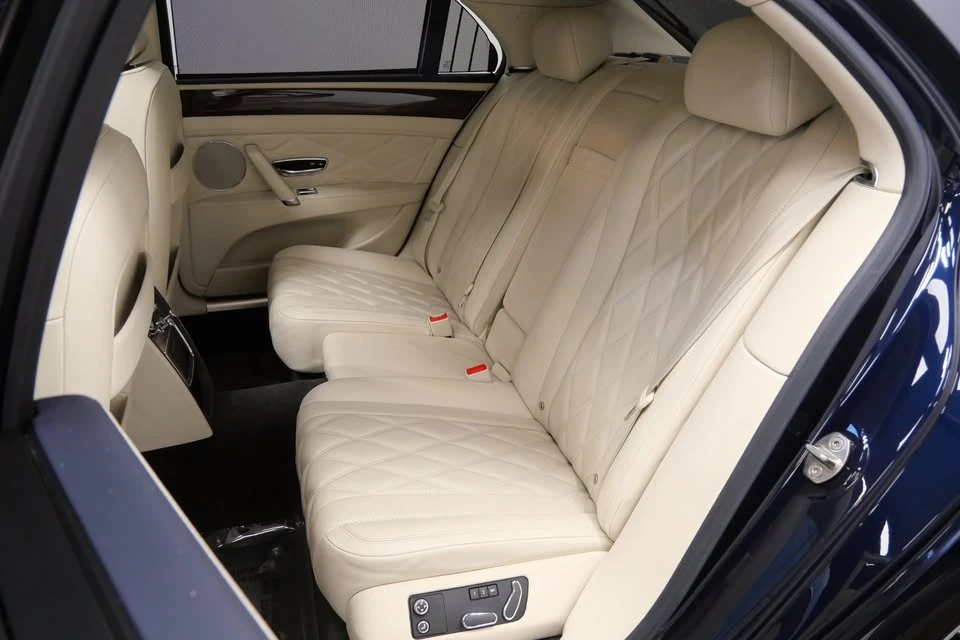 2016 Bentley Continental Flying Spur - Image 16 of 19