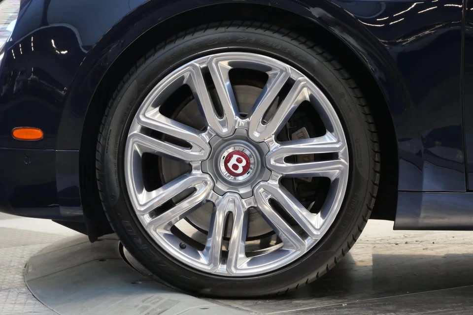 2016 Bentley Continental Flying Spur - Image 10 of 19