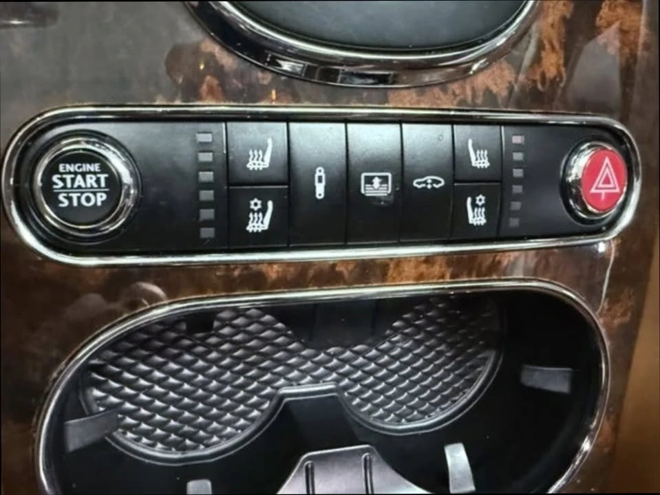 2016 Bentley Continental Flying Spur - Image 16 of 20