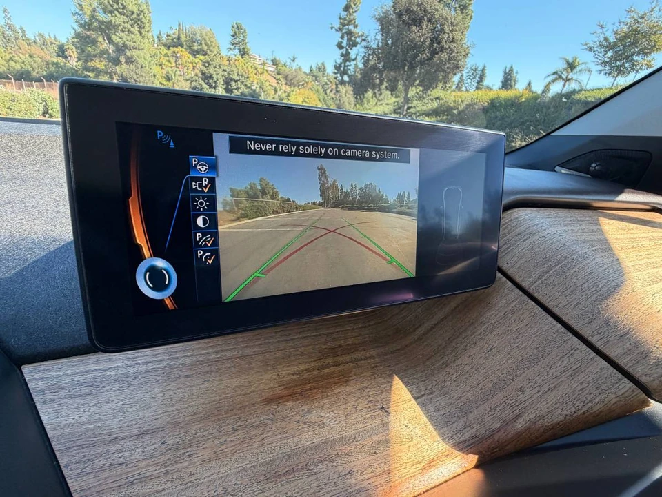 2016 BMW i3 - Image 15 of 16