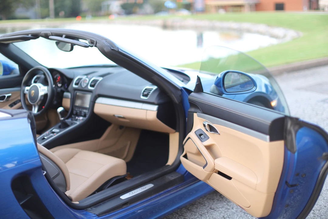 2016 Porsche 981 Boxster - Image 8 of 21