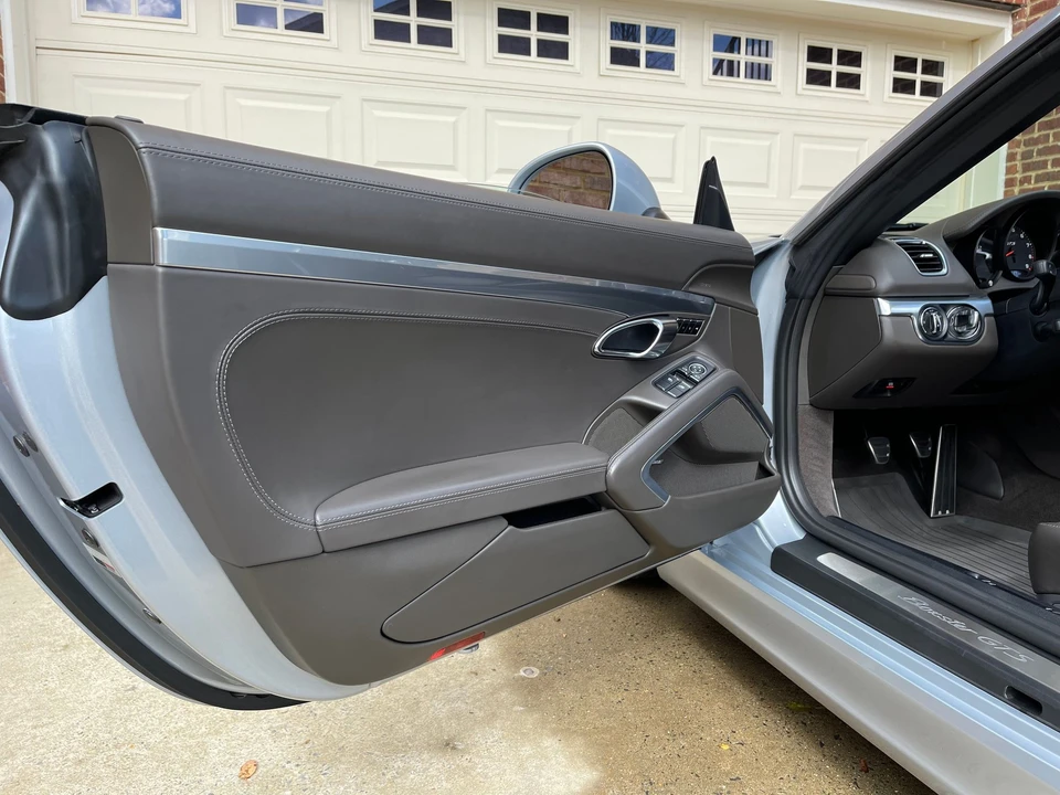 2016 Porsche 981 Boxster GTS - Image 24 of 31