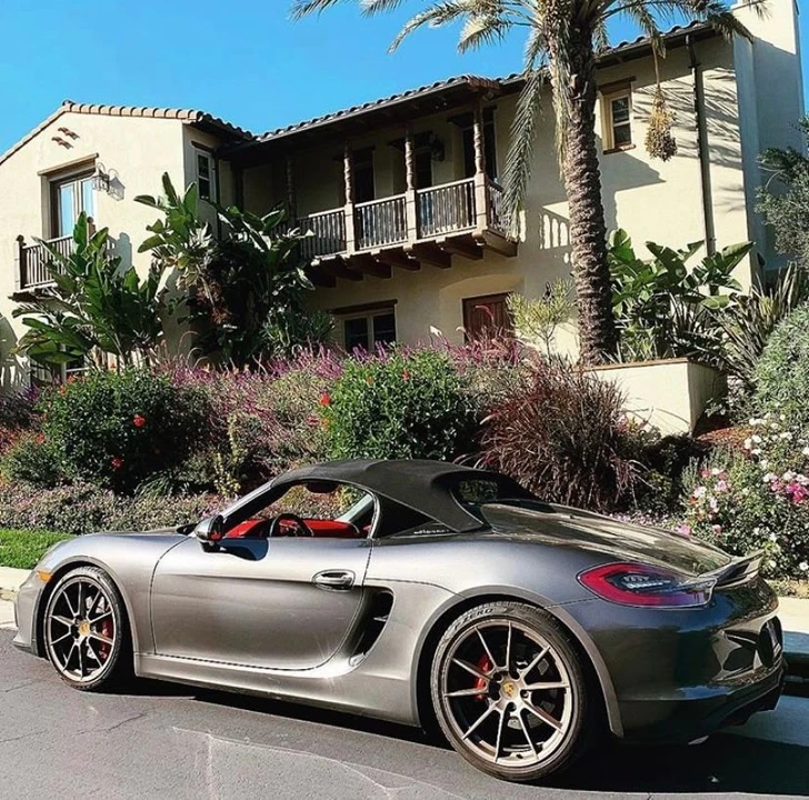 2016 Porsche 981 Boxster Spyder - Image 2 of 6