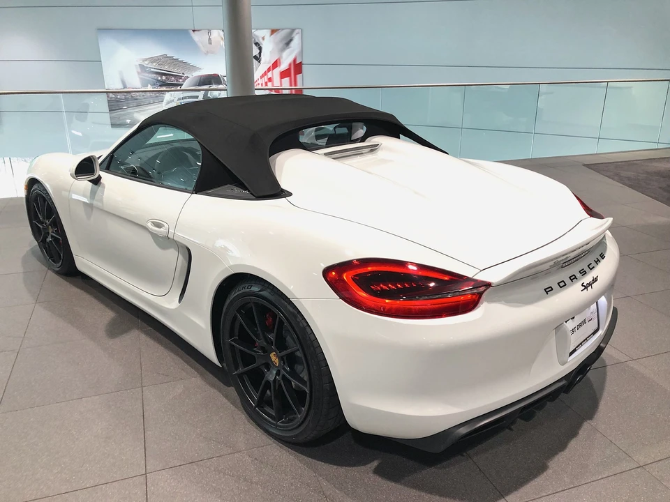 2016 Porsche 981 Boxster Spyder - Image 5 of 10