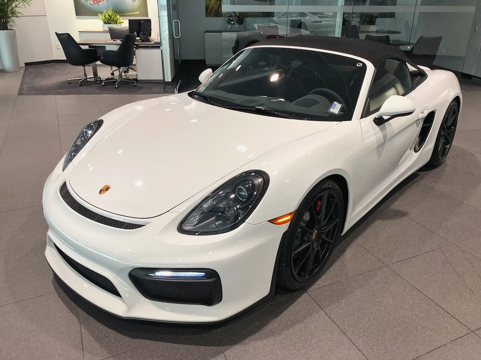 2016 Porsche 981 Boxster Spyder - Image 3 of 10