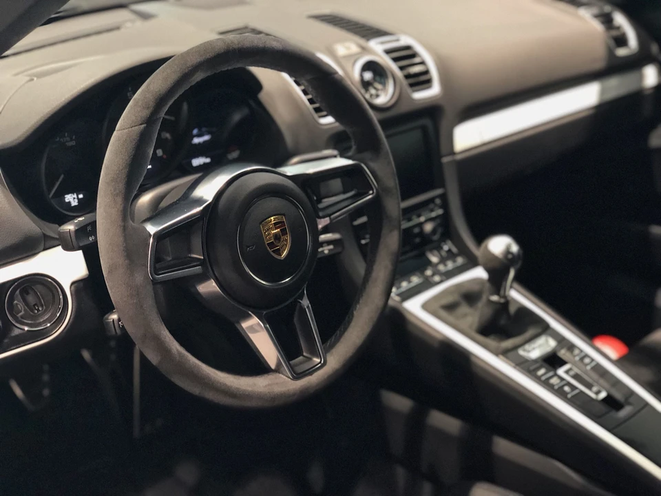 2016 Porsche 981 Boxster Spyder - Image 8 of 10