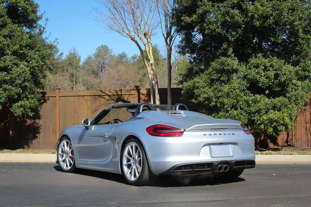 2016 Porsche 981 Boxster Spyder - Image 2 of 13