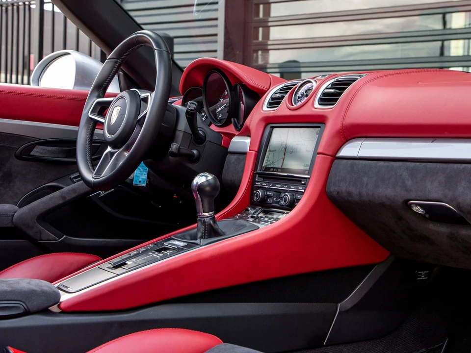 2016 Porsche 981 Boxster Spyder - Image 19 of 19