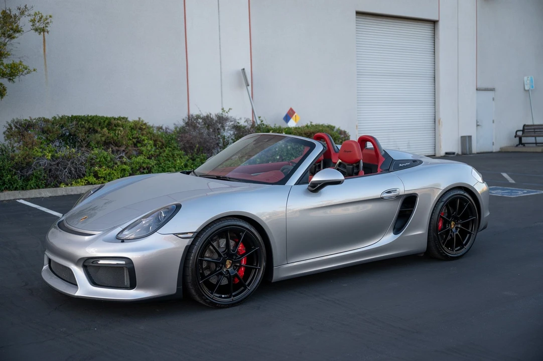 2016 Porsche 981 Boxster Spyder - Image 6 of 31
