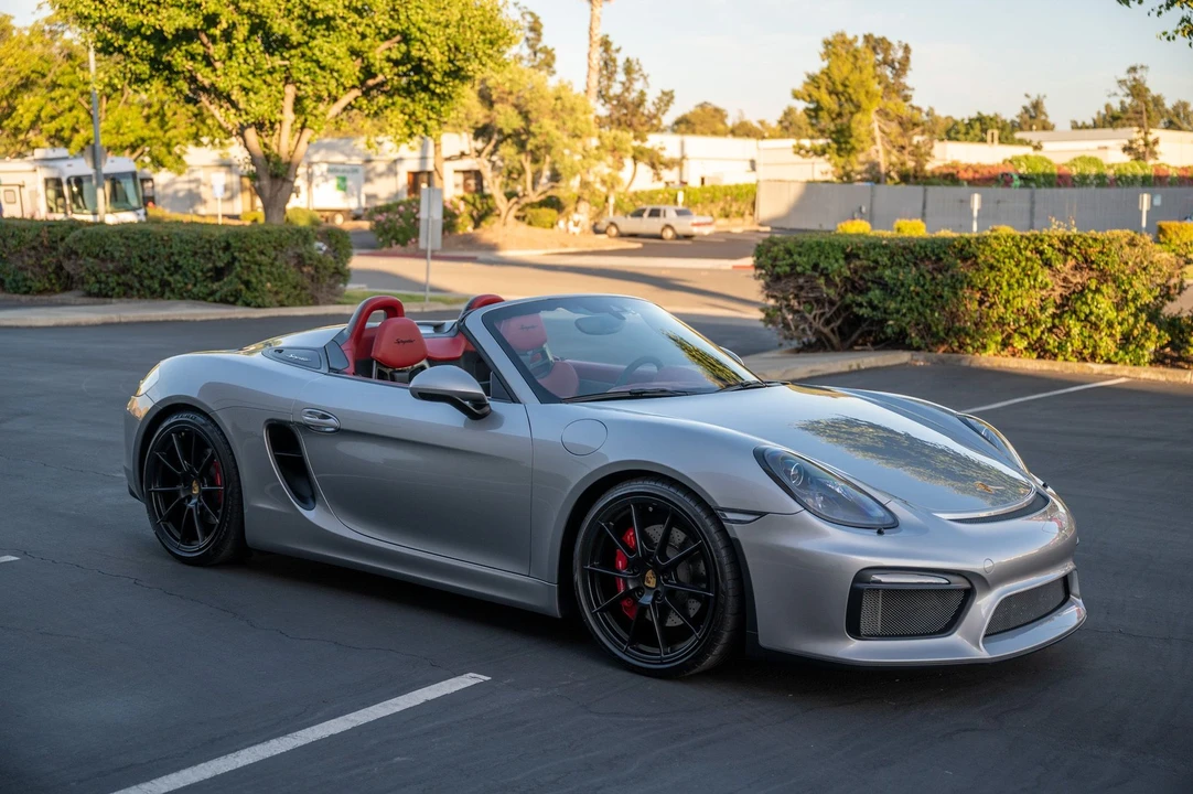 2016 Porsche 981 Boxster Spyder - Image 18 of 31