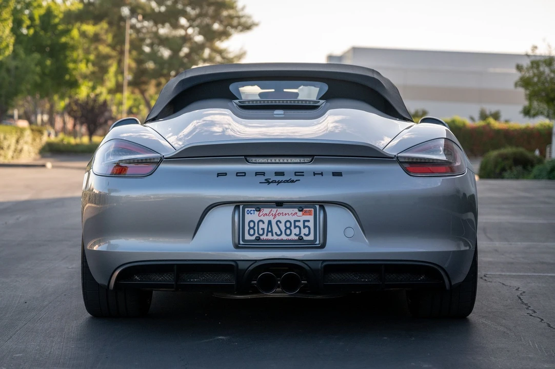 2016 Porsche 981 Boxster Spyder - Image 29 of 31