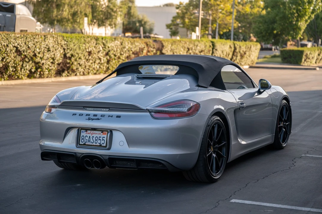 2016 Porsche 981 Boxster Spyder - Image 30 of 31