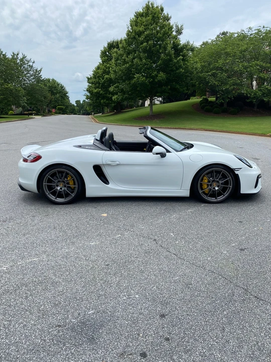 2016 Porsche 981 Boxster Spyder - Image 9 of 19