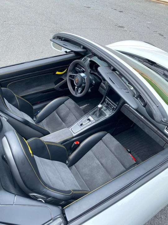 2016 Porsche 981 Boxster Spyder - Image 16 of 19