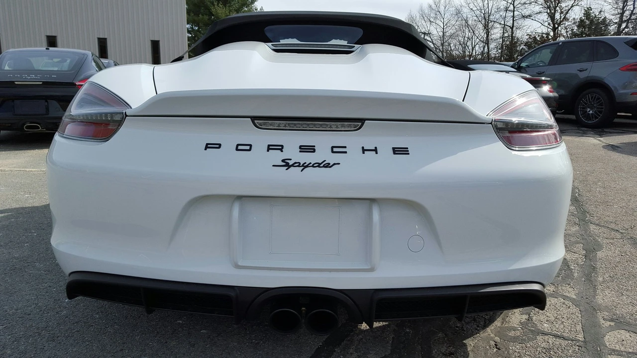 2016 Porsche 981 Boxster Spyder - Image 4 of 4