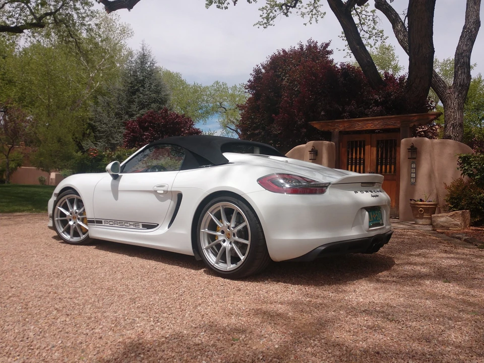 2016 Porsche 981 Boxster Spyder - Image 5 of 9