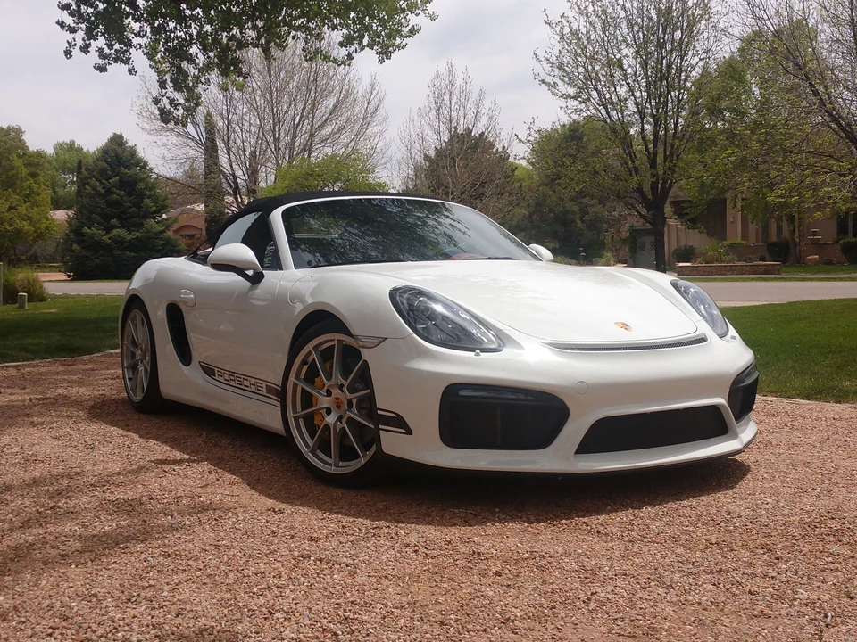 2016 Porsche 981 Boxster Spyder - Image 4 of 9