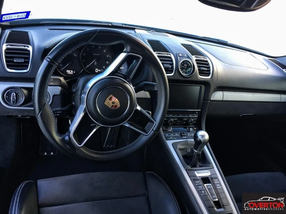2016 Porsche 981 Boxster Spyder - Image 10 of 14