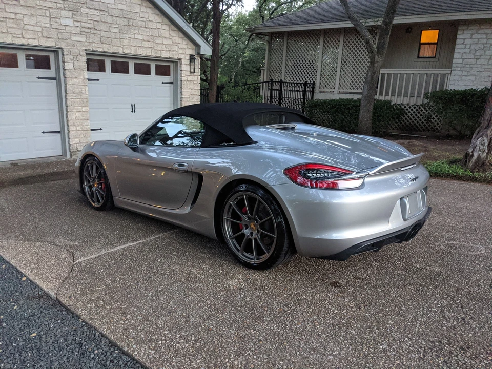 2016 Porsche 981 Boxster Spyder - Image 5 of 20