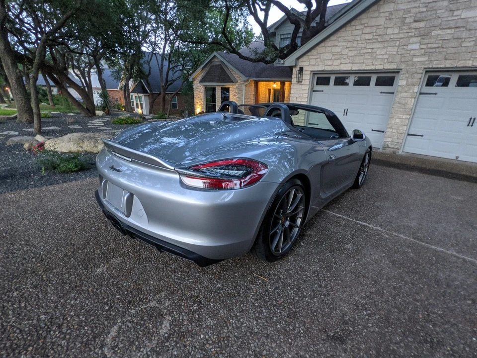 2016 Porsche 981 Boxster Spyder - Image 9 of 20