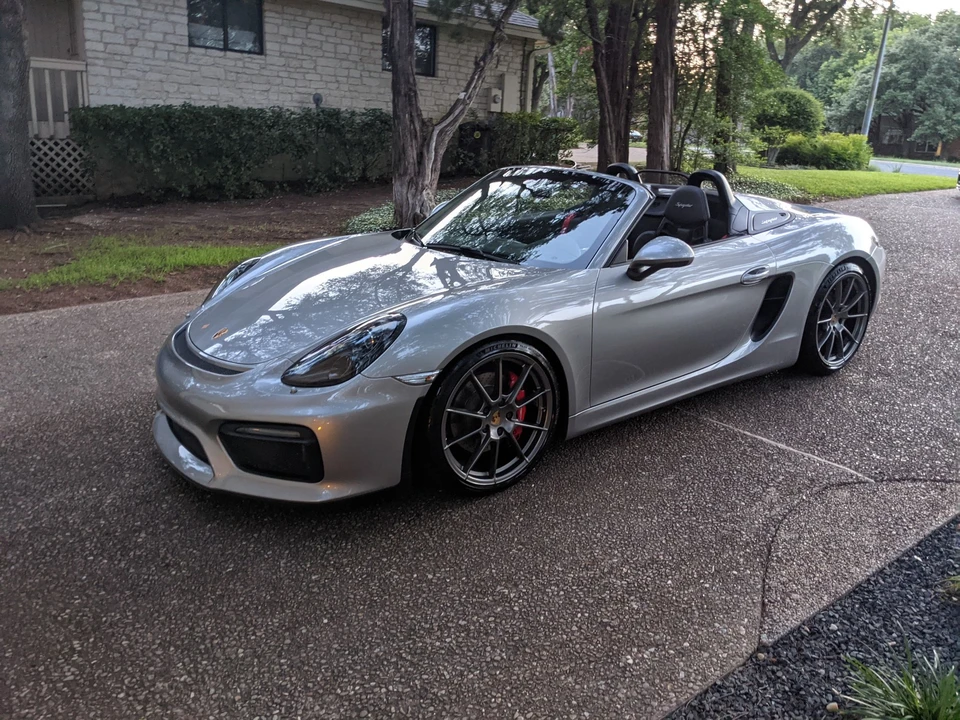 2016 Porsche 981 Boxster Spyder - Image 11 of 20