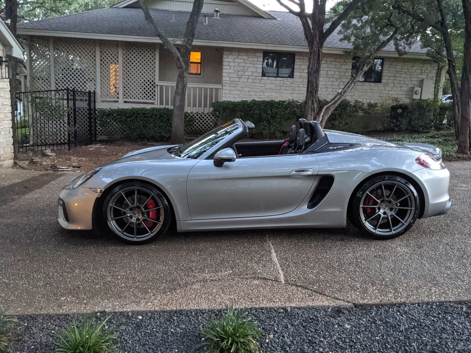 2016 Porsche 981 Boxster Spyder - Image 12 of 20
