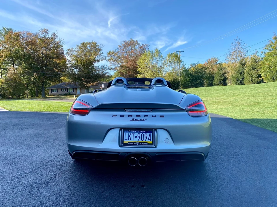 2016 Porsche 981 Boxster Spyder - Image 30 of 31