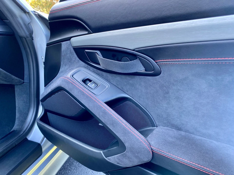 2016 Porsche 981 Boxster Spyder - Image 21 of 31