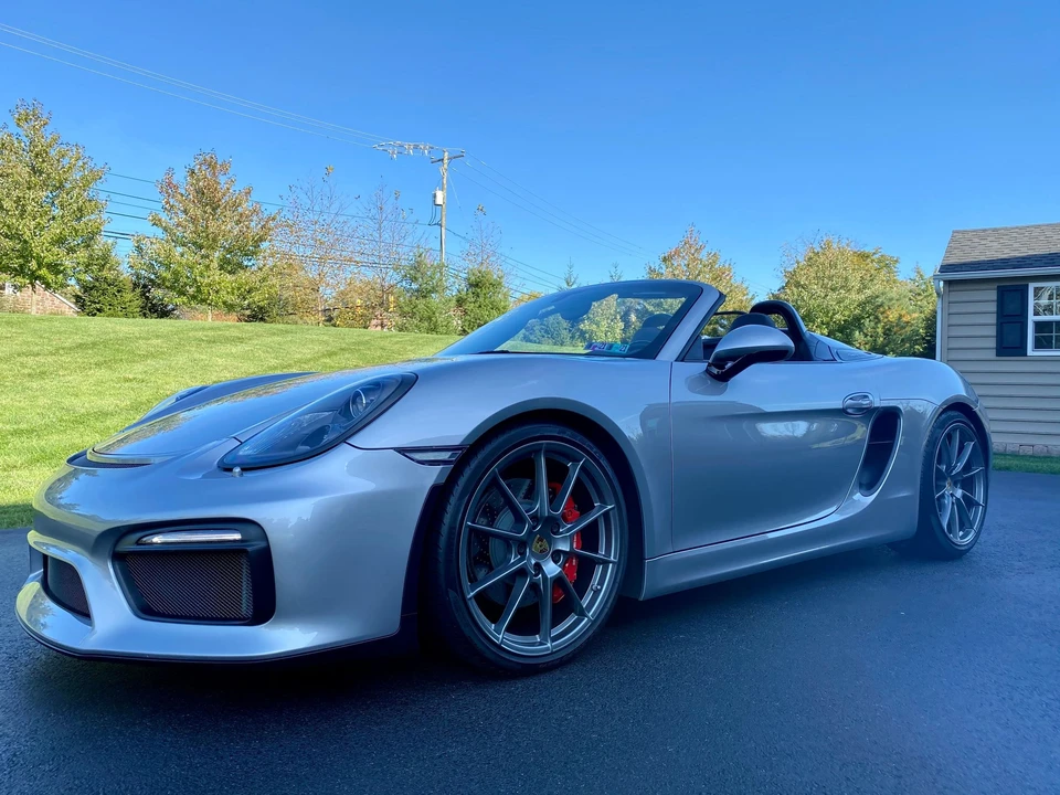 2016 Porsche 981 Boxster Spyder - Image 29 of 31
