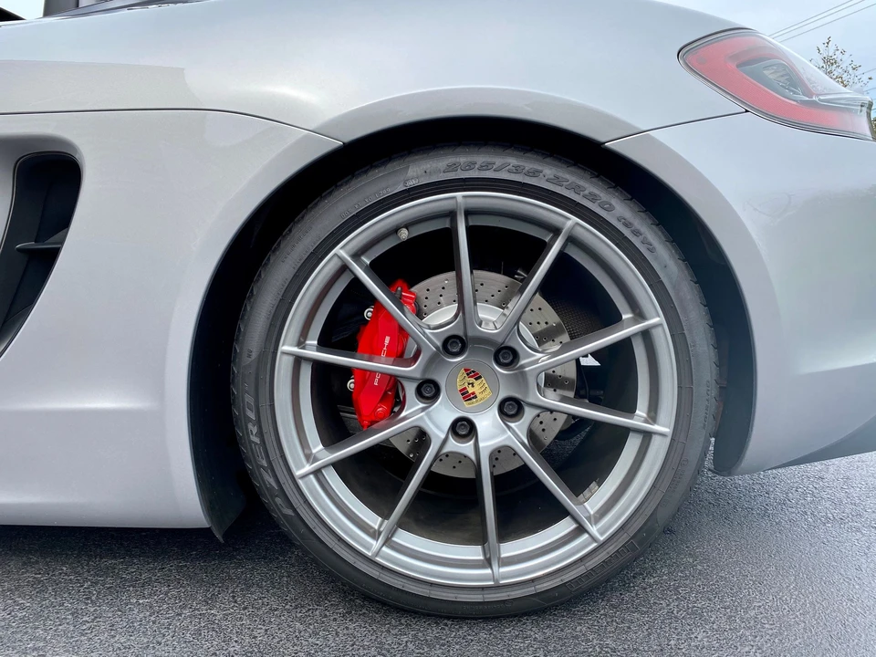 2016 Porsche 981 Boxster Spyder - Image 16 of 31
