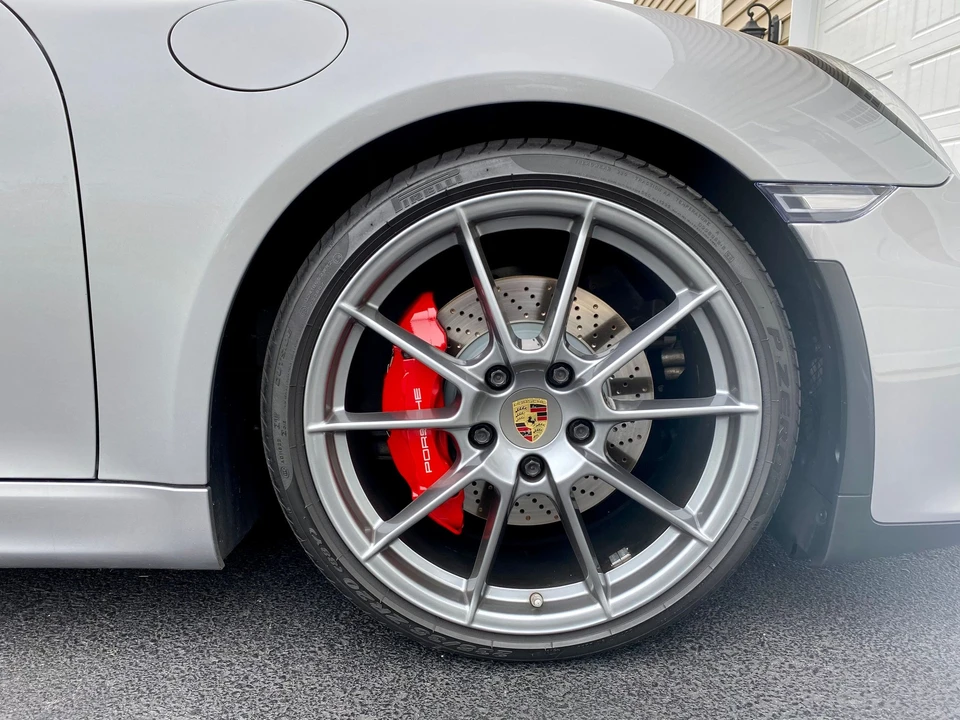 2016 Porsche 981 Boxster Spyder - Image 14 of 31