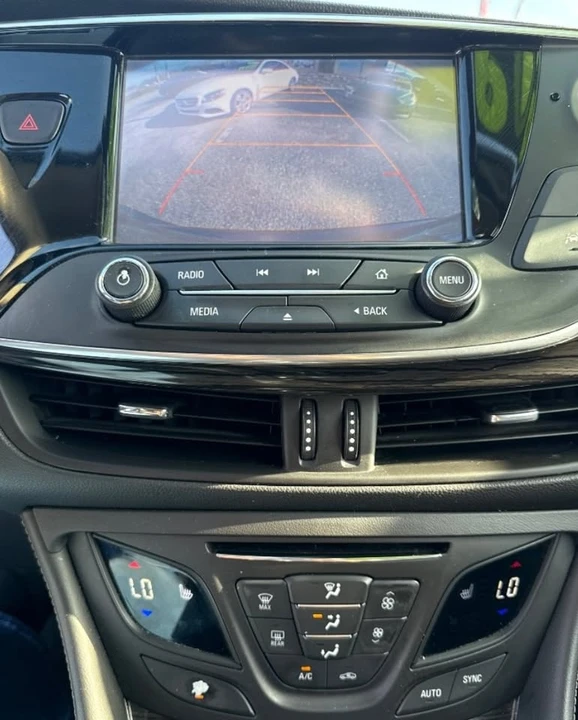 2016 Buick Envision - Image 5 of 11