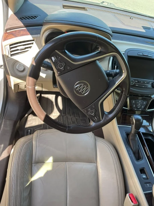 2016 Buick LaCrosse - Image 10 of 17