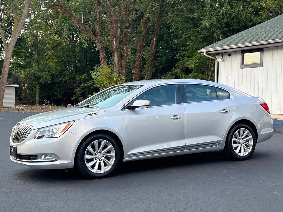 2016 Buick LaCrosse - Image 10 of 21