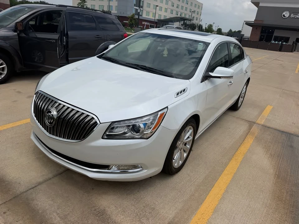 2016 Buick LaCrosse - Image 2 of 6