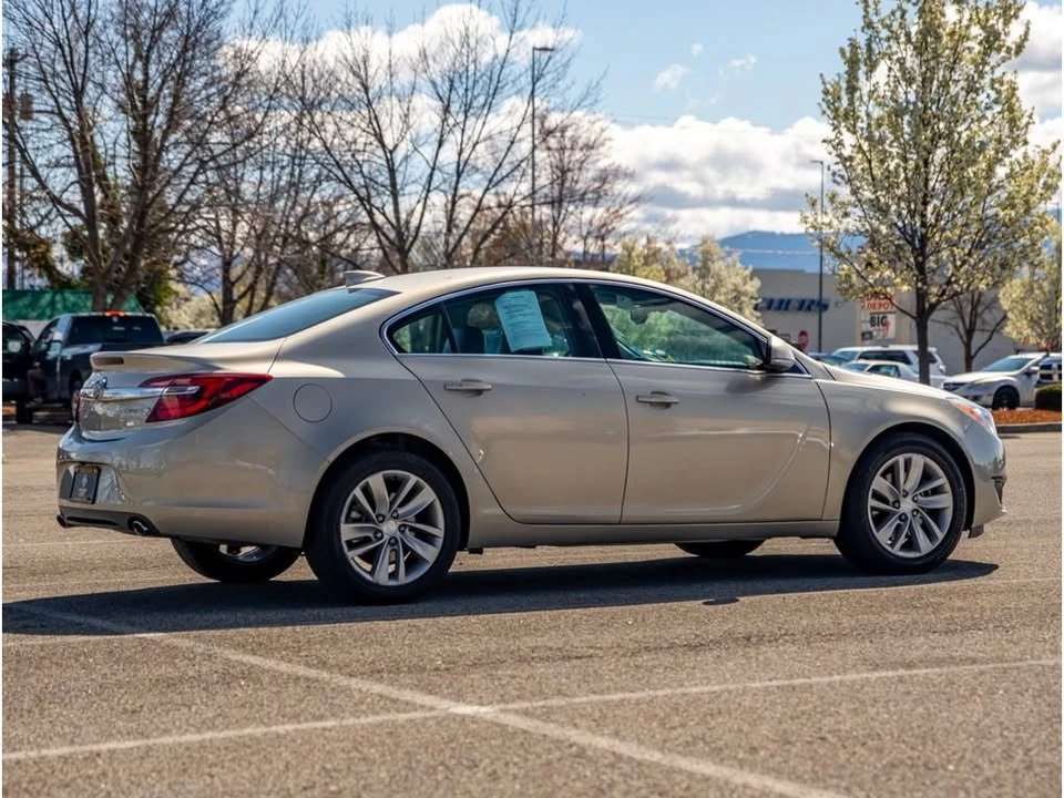 2016 Buick Regal - Image 4 of 19
