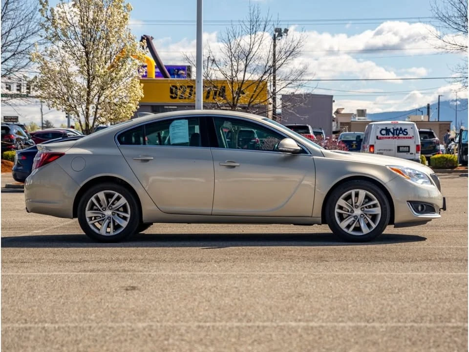 2016 Buick Regal - Image 5 of 19