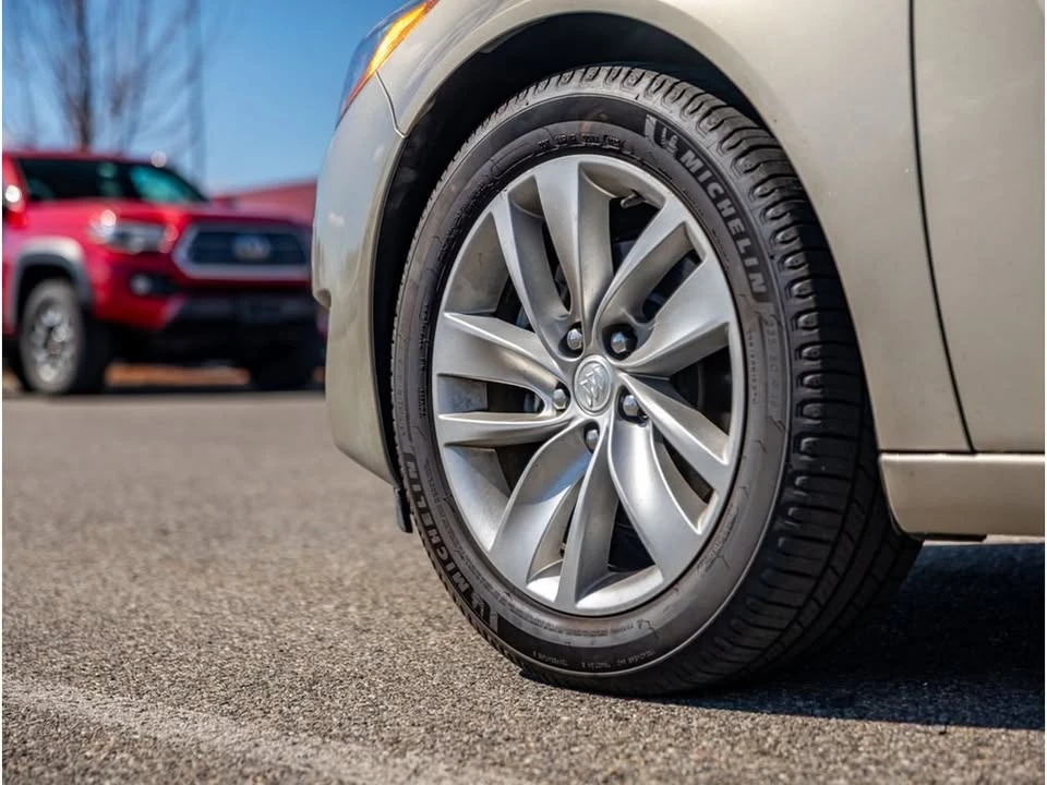 2016 Buick Regal - Image 7 of 19