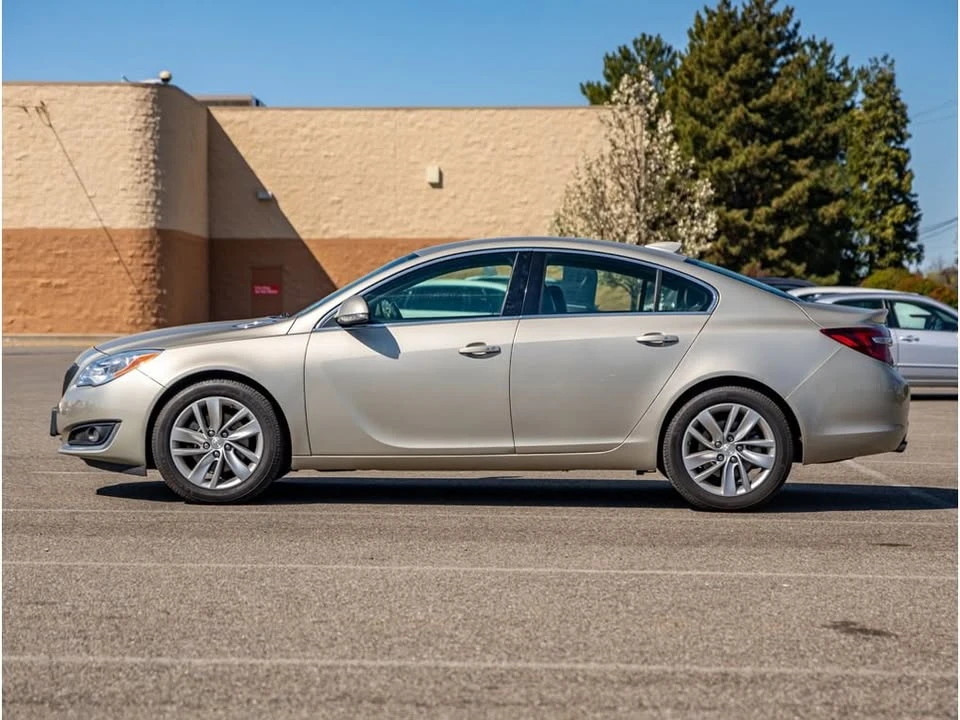 2016 Buick Regal - Image 2 of 19