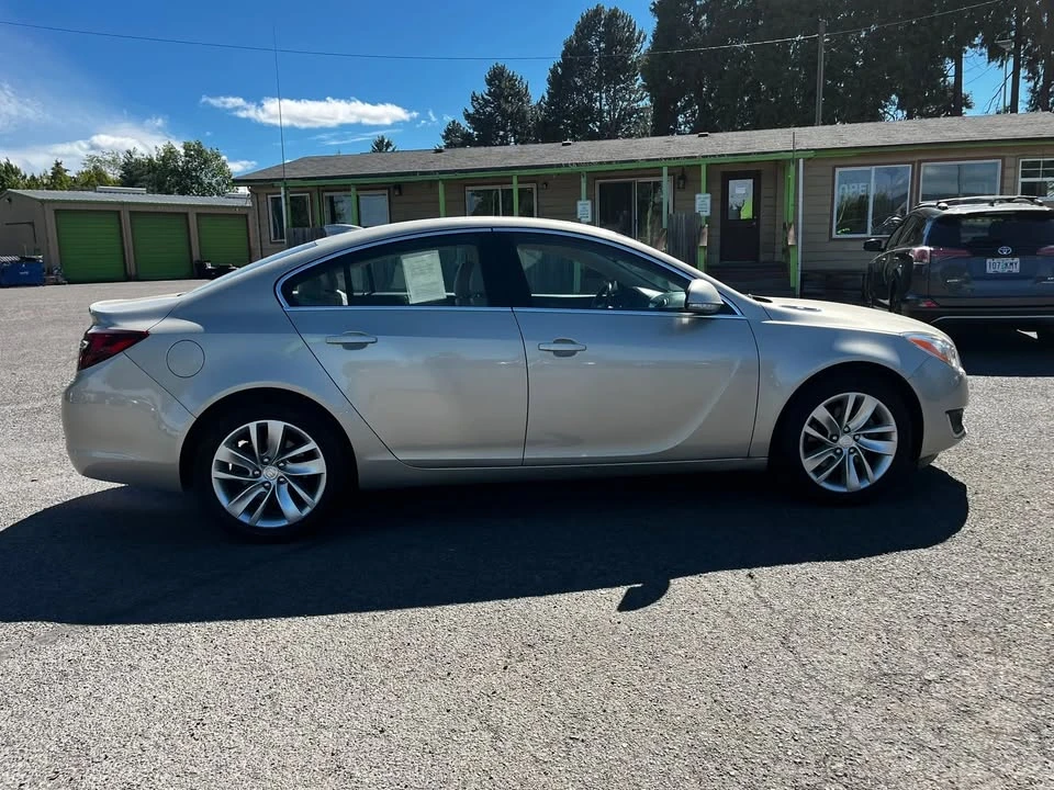 2016 Buick Regal - Image 2 of 19
