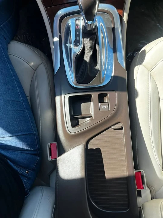2016 Buick Regal - Image 17 of 19